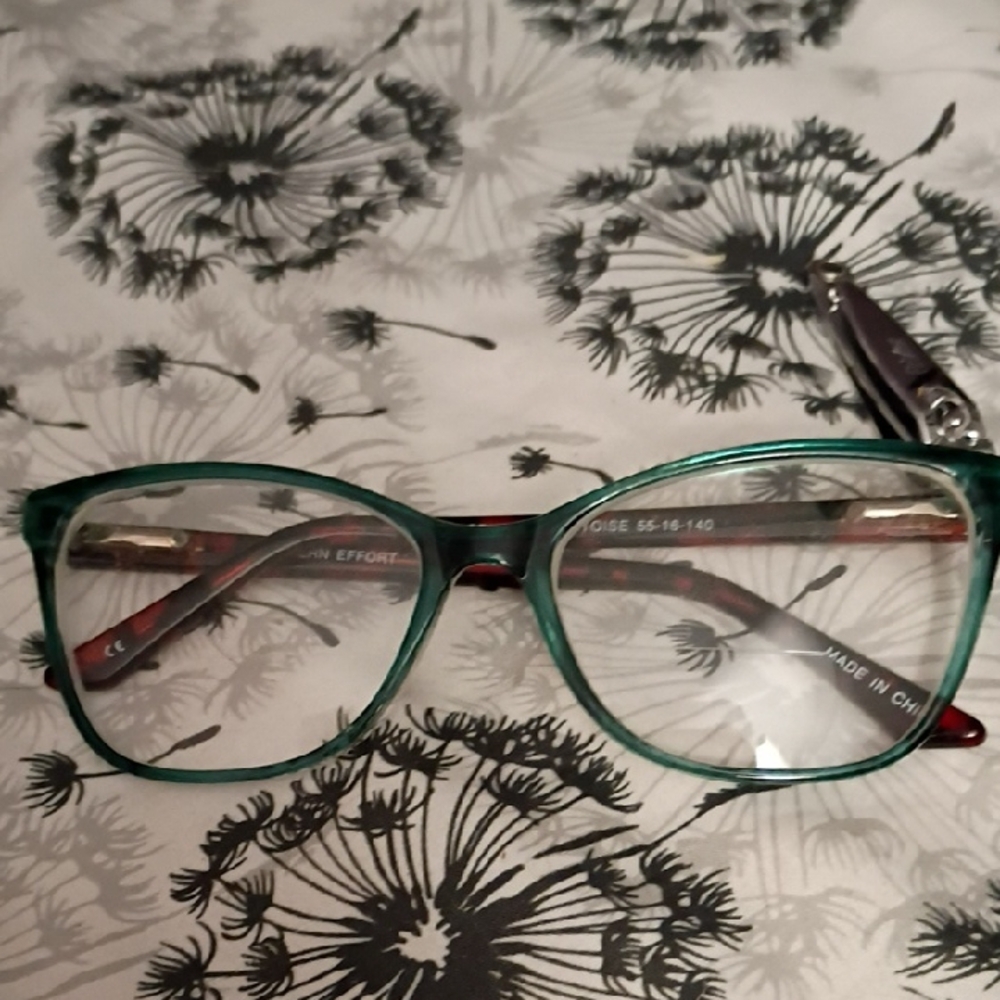 Green Women's Cats Eye Eyeglass Frames